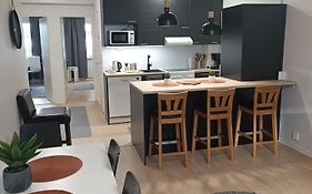 2Br Apartment, Free Parking - Peikontie